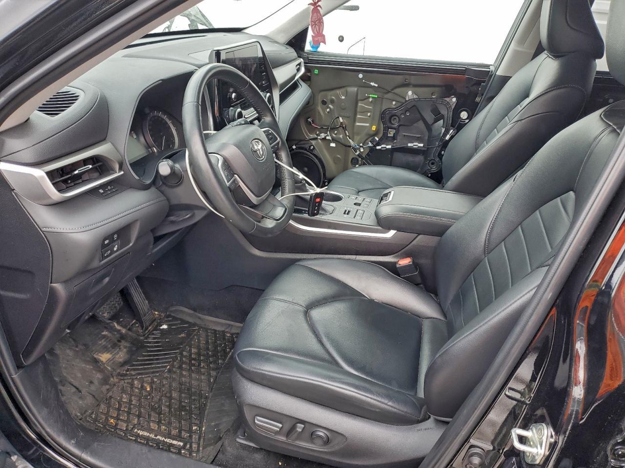 2023 Toyota Highlander L - Фото 7