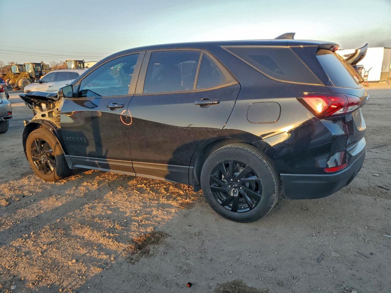 2024 Chevrolet Equinox Ls - Image 2