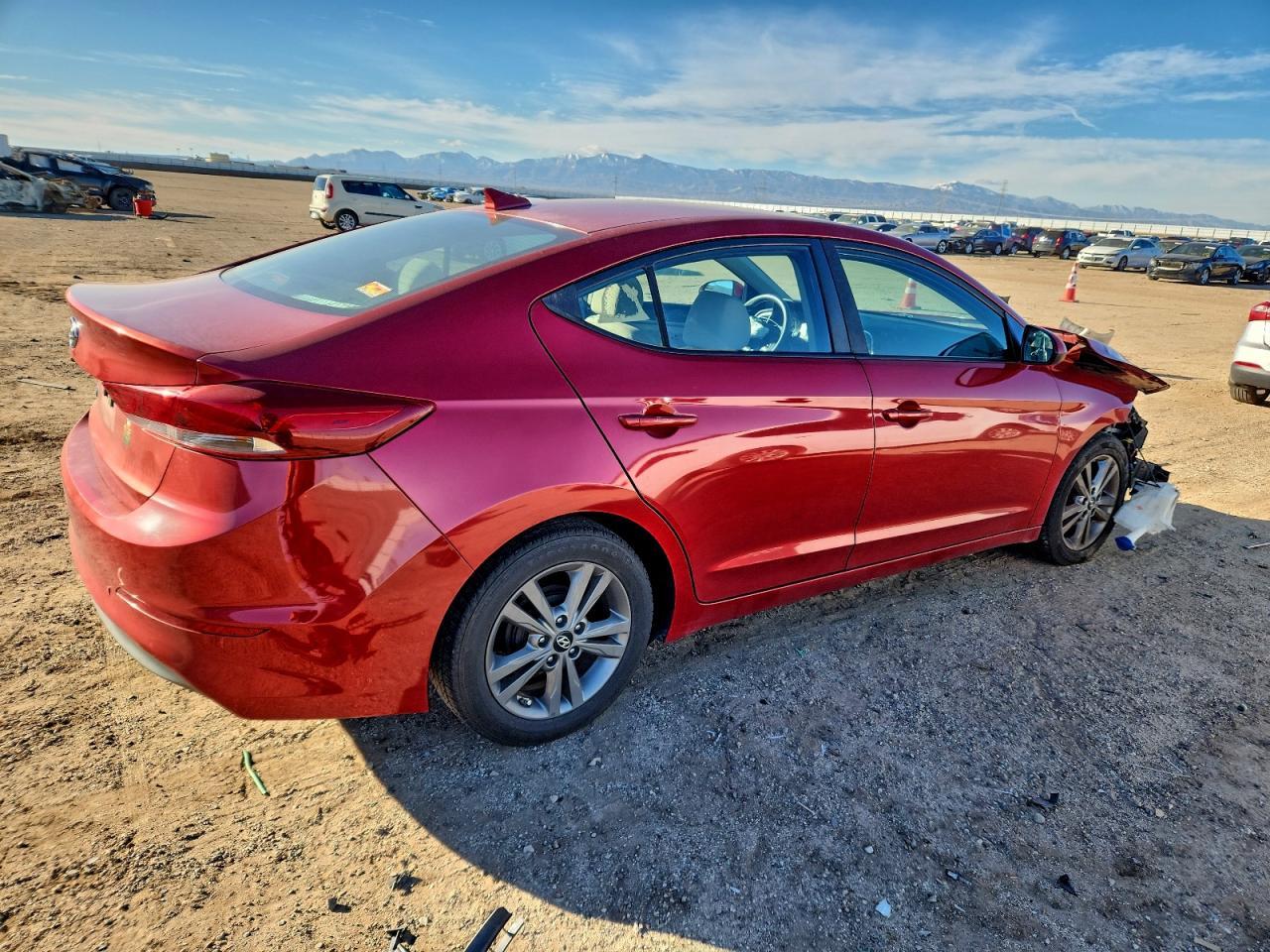 2017 Hyundai Elantra - Фото 3