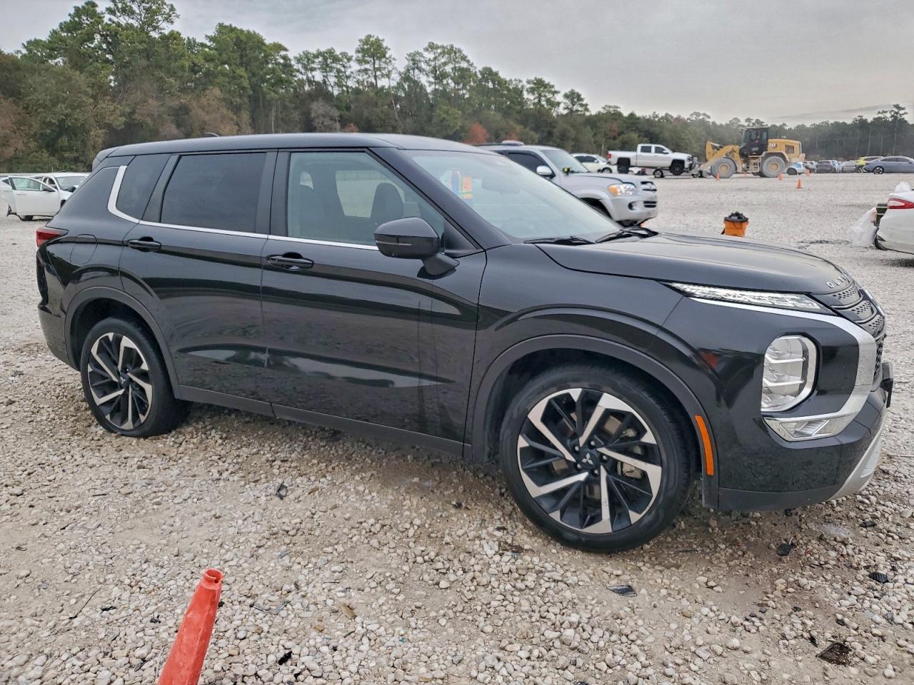 2024 Mitsubishi Outlander Se - Фото 4