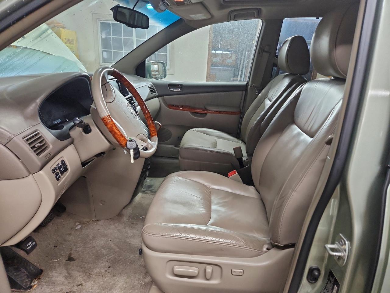 2009 Toyota Sienna Xle - Фото 7