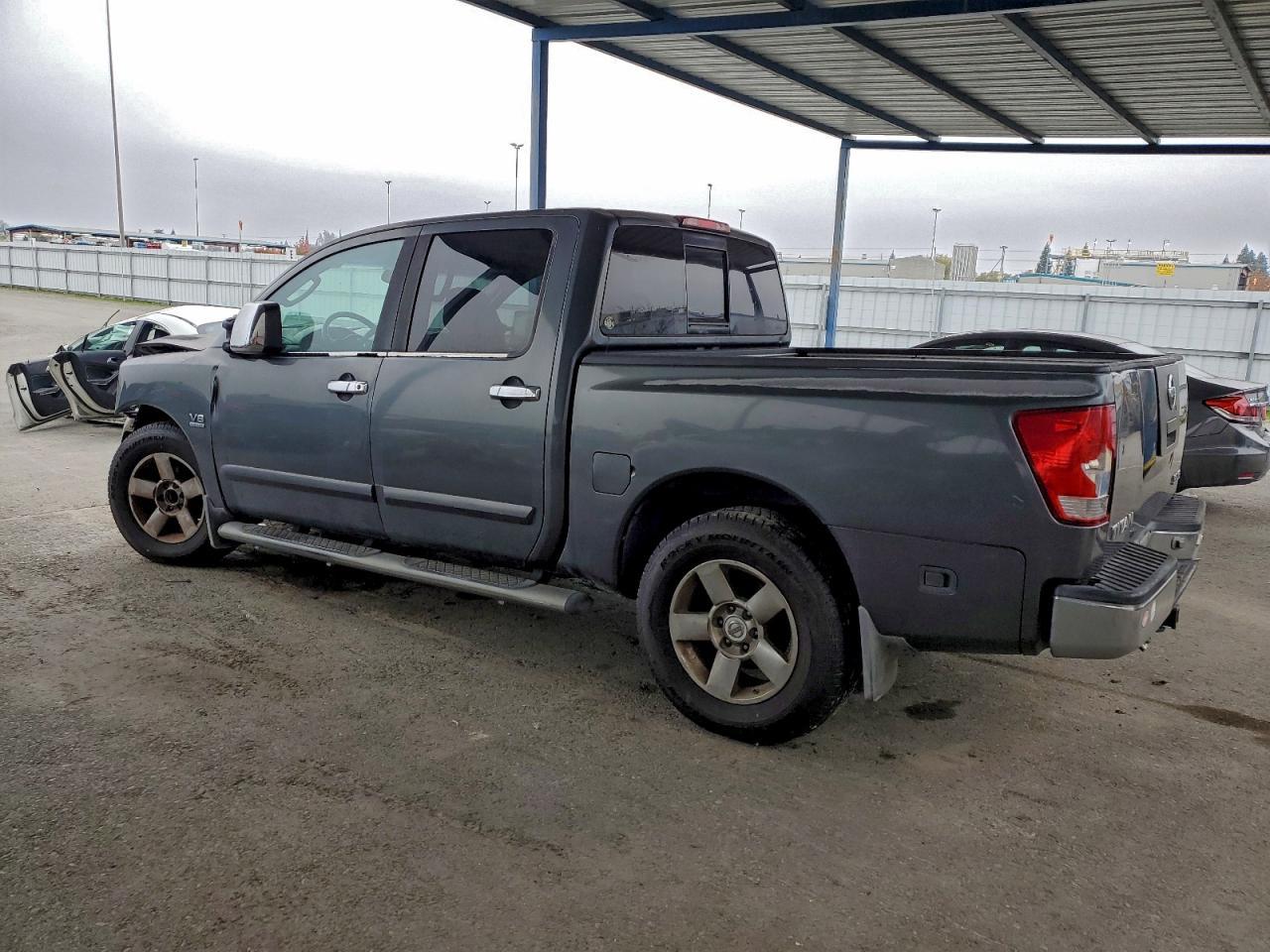 2004 Nissan Titan Xe - Image 2