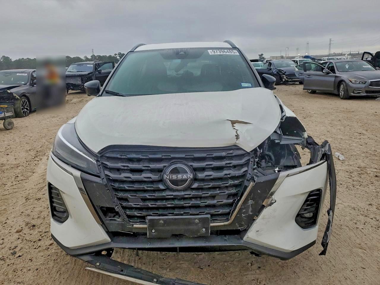 2024 Nissan Kicks Sr - Image 5