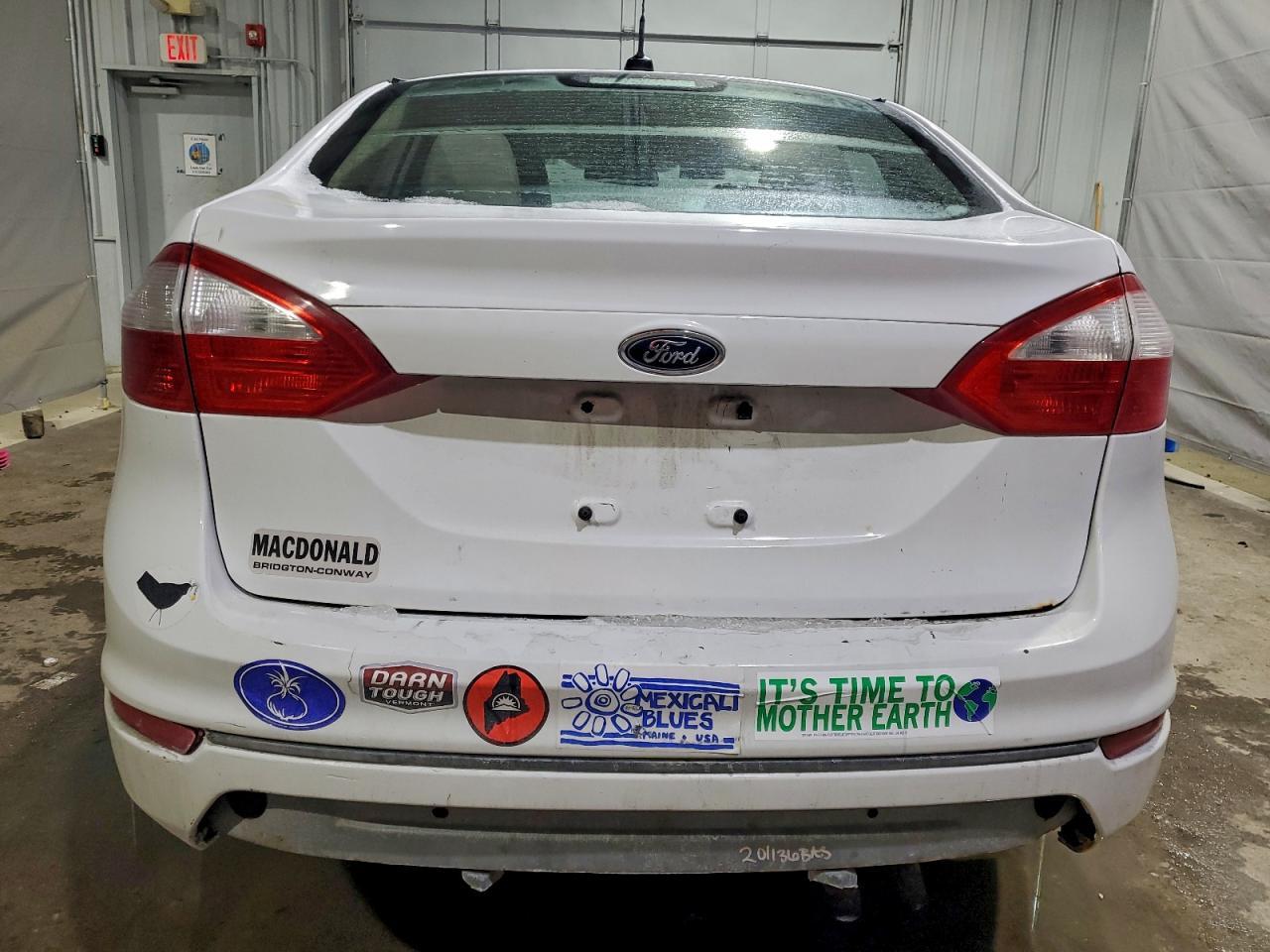 2015 Ford Fiesta Se - Image 6