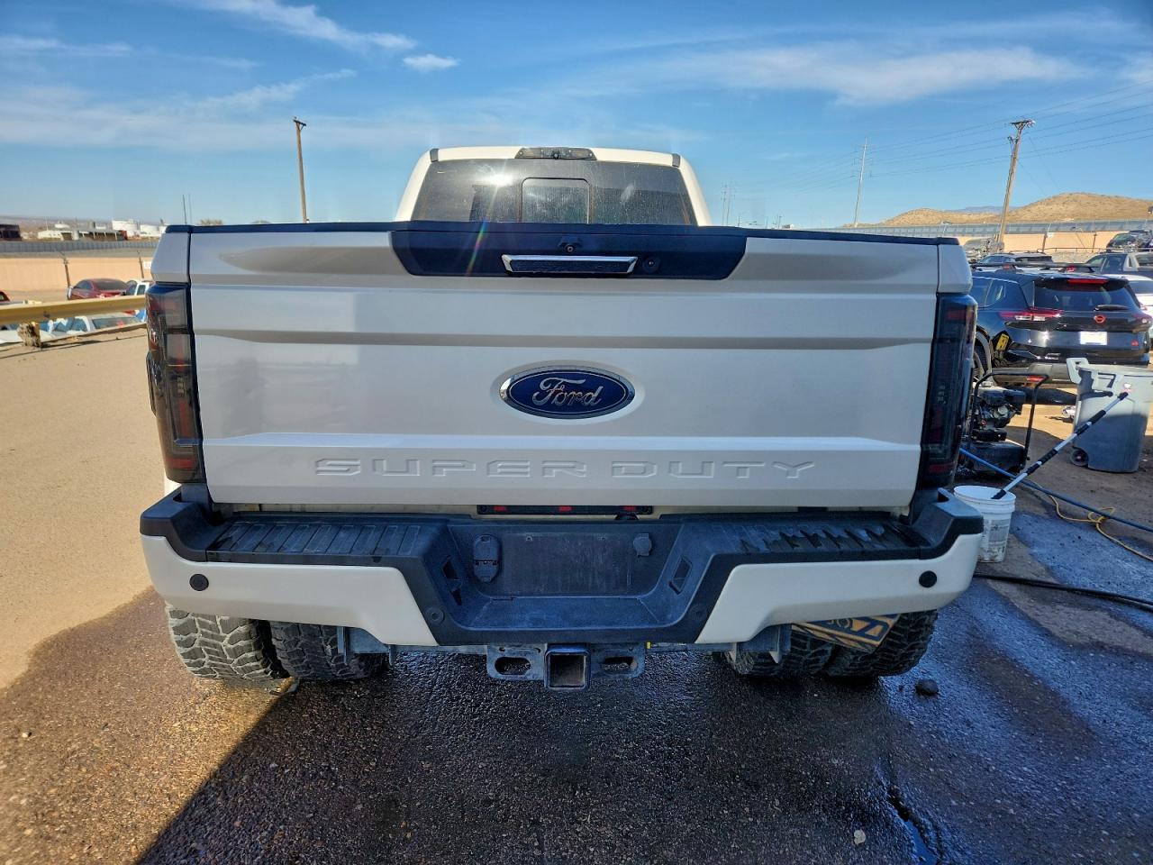 2017 Ford Super Duty F-350 W/D - Image 6