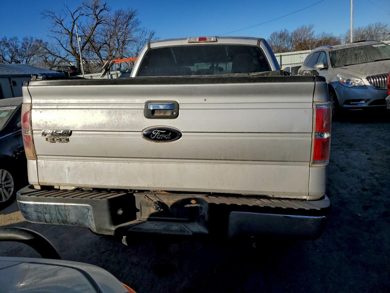 2014 Ford F150 - Фото 6