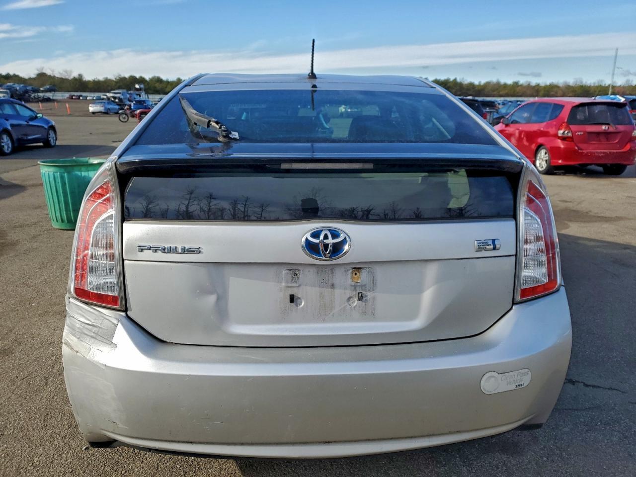 2013 Toyota Prius - Фото 6
