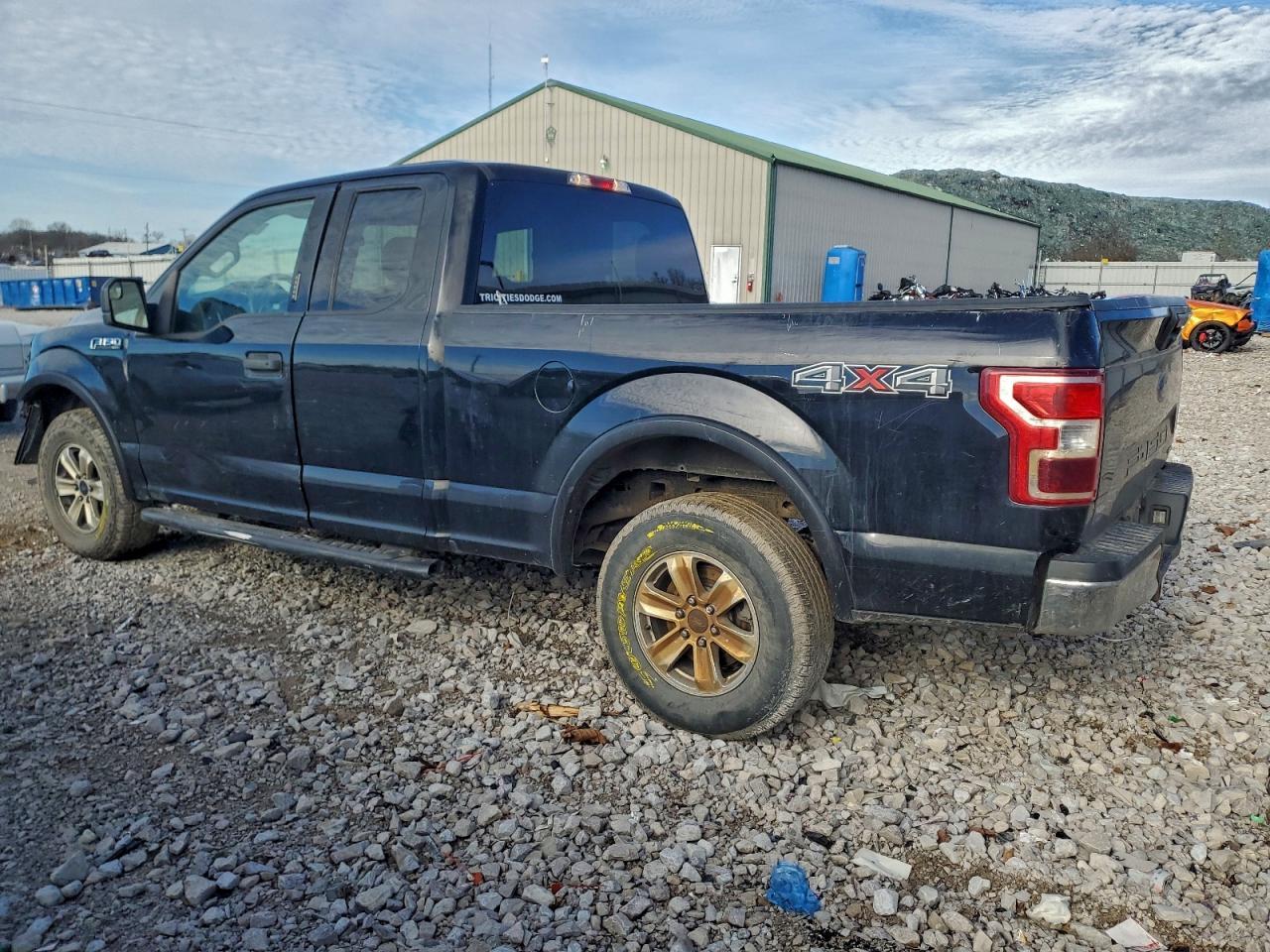 2018 Ford F150 Super Cab - Фото 2