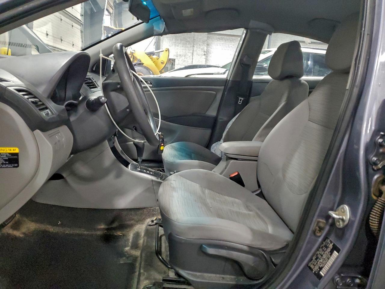 2017 Hyundai Accent Se - Фото 7