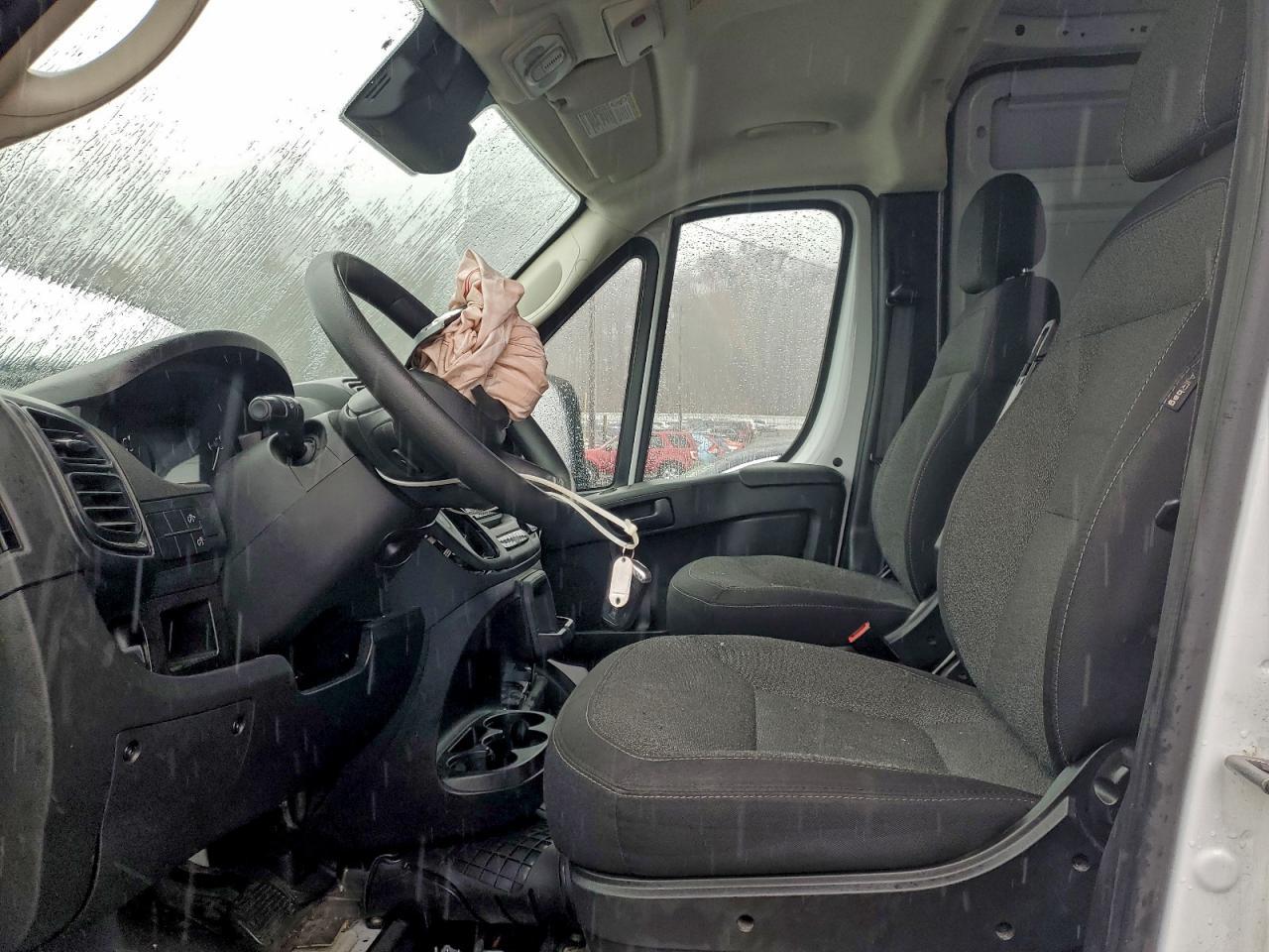 2023 Ram Promaster 2500 Delivery Van - Image 7