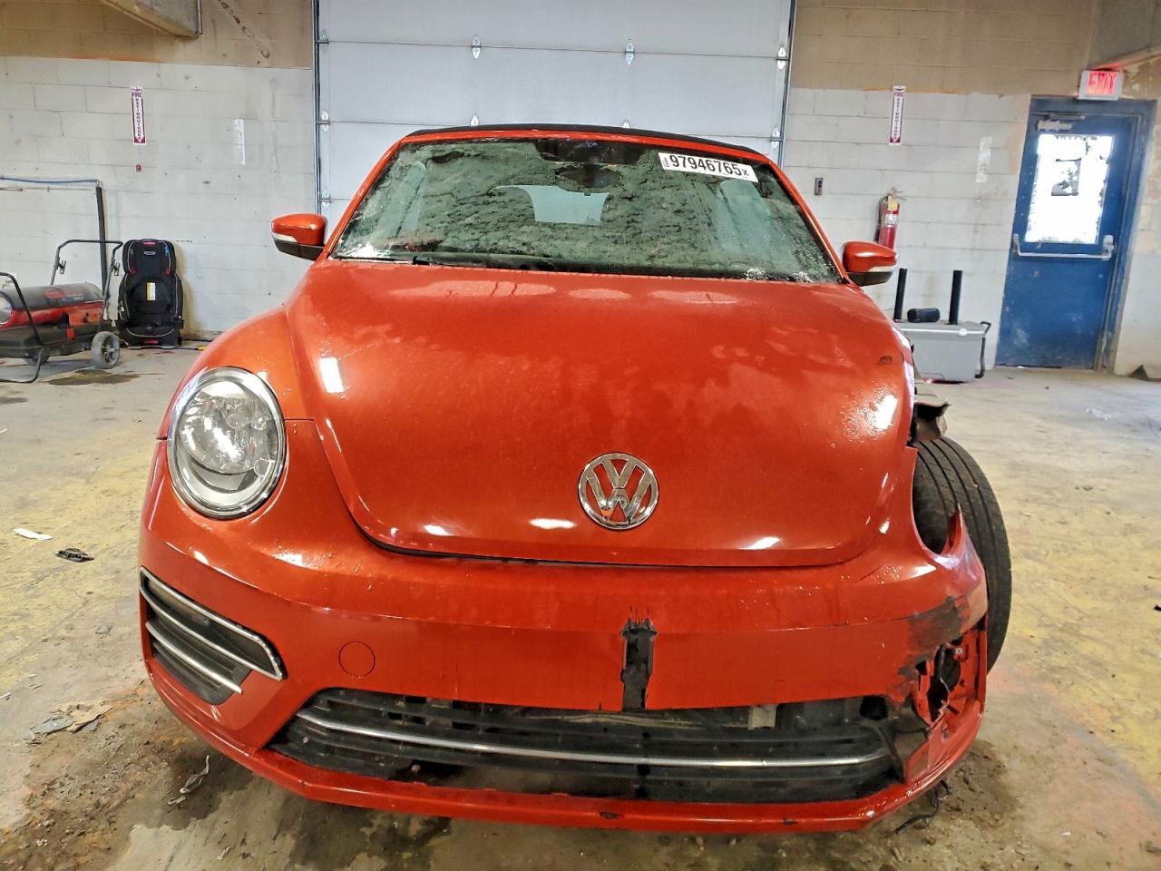 2019 Volkswagen Beetle S - Image 5