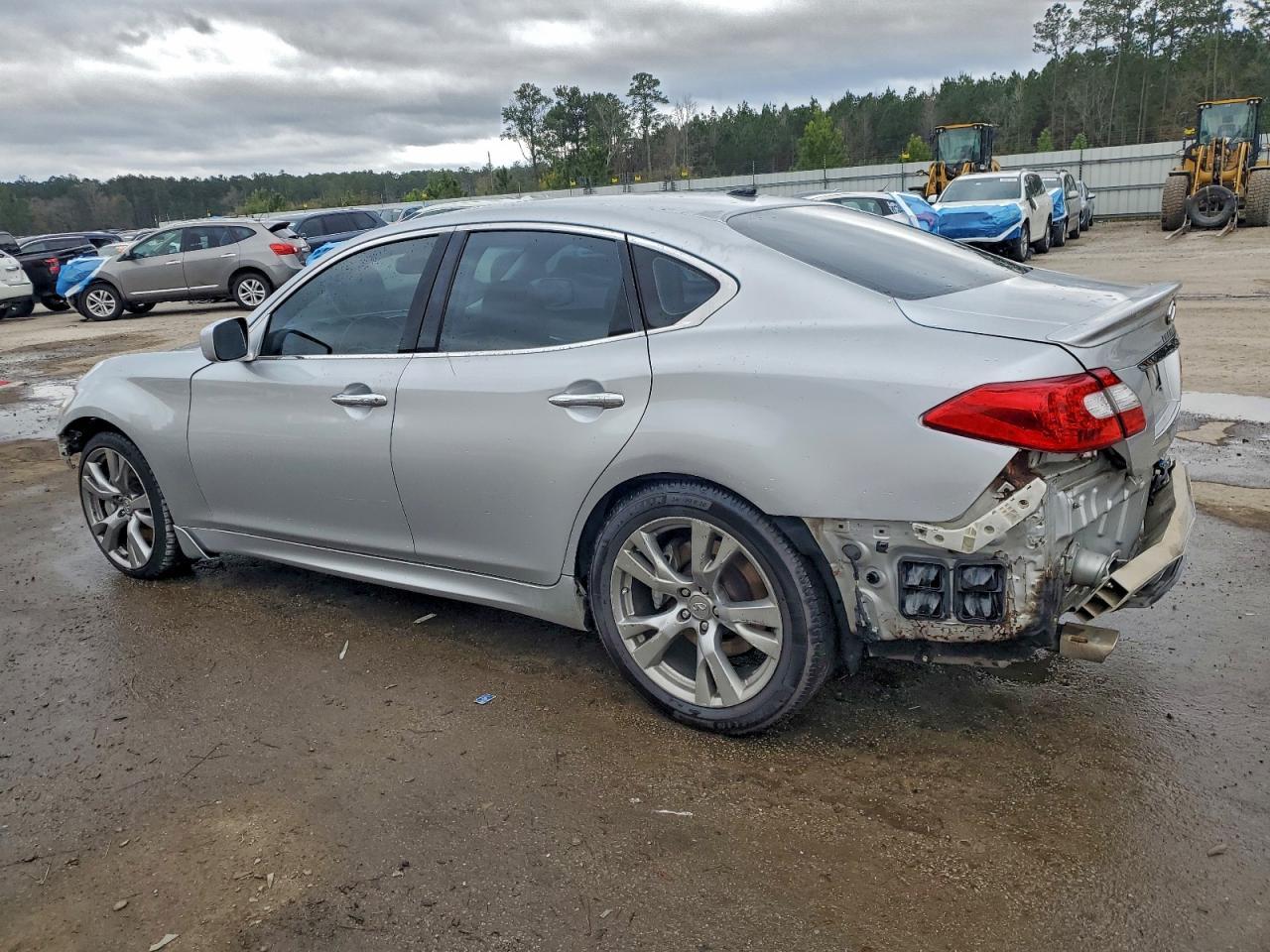 2011 Infiniti M37 - Image 2