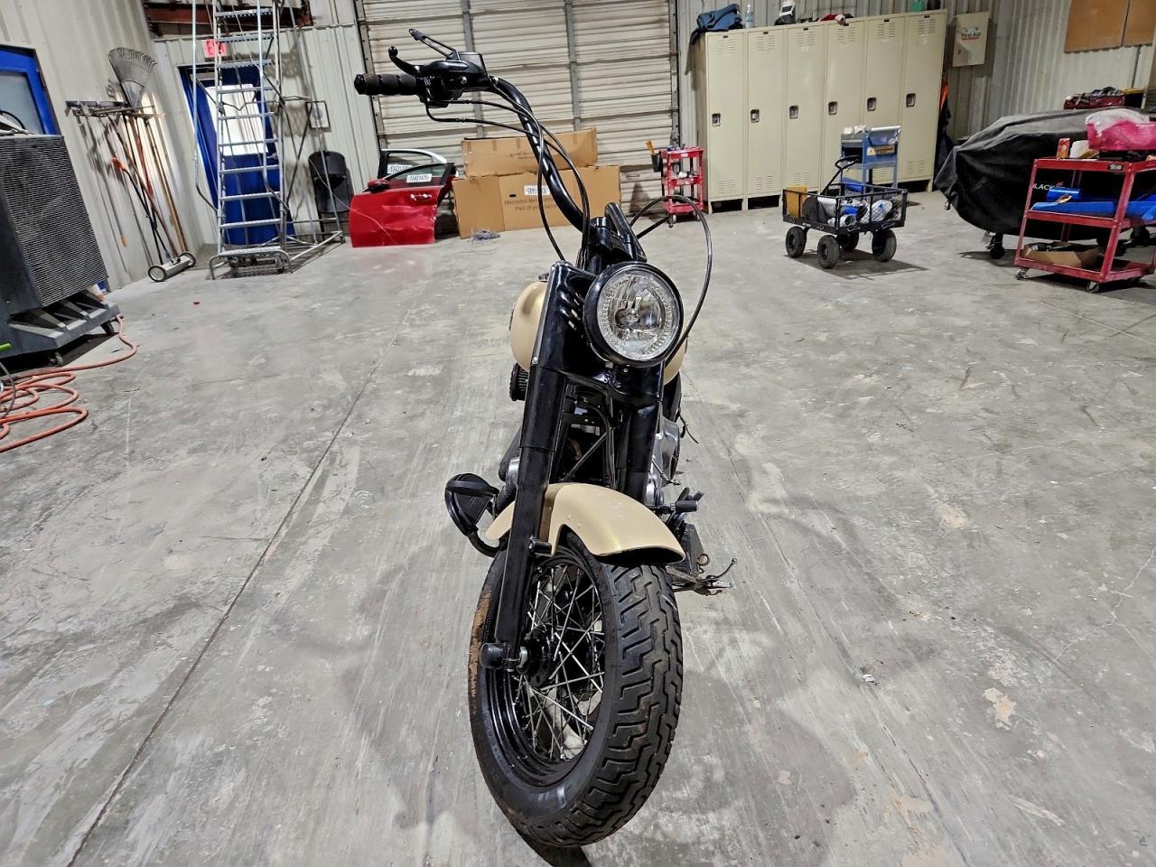 2015 Harley-Davidson Fls Softail Slim - Image 2