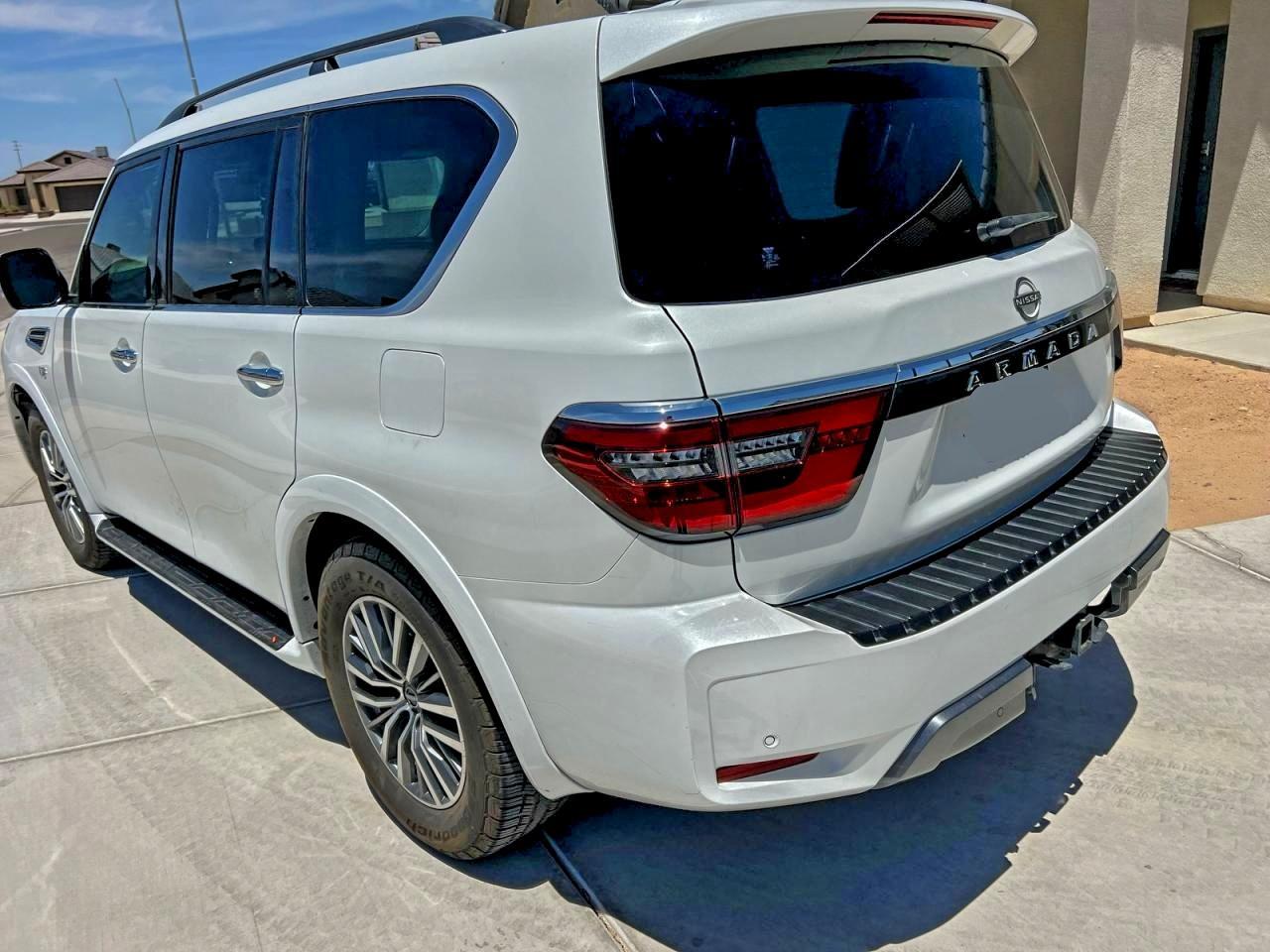 2021 Nissan Armada Sv - Image 3