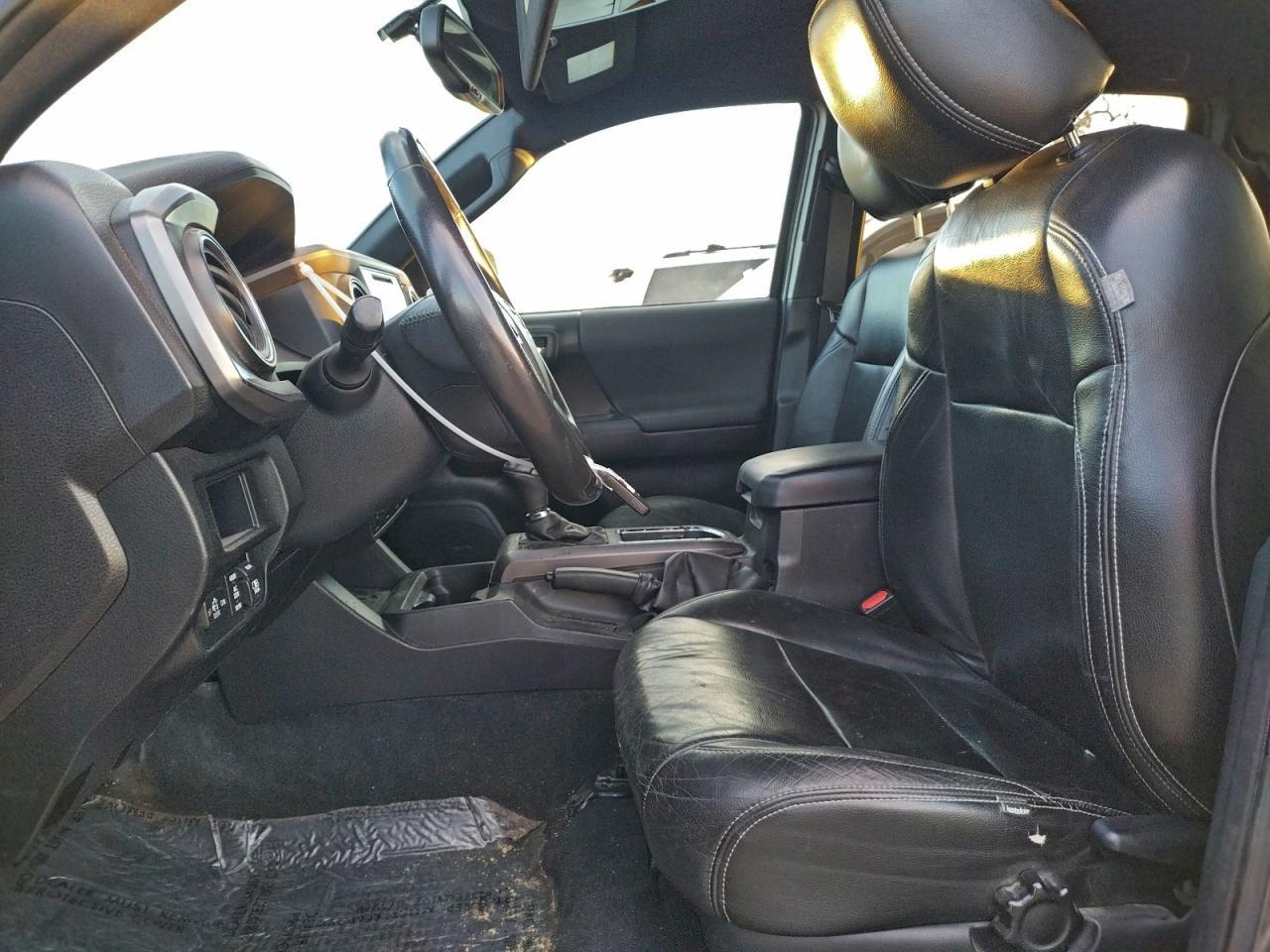 2017 Toyota Tacoma Double Cab - Image 7