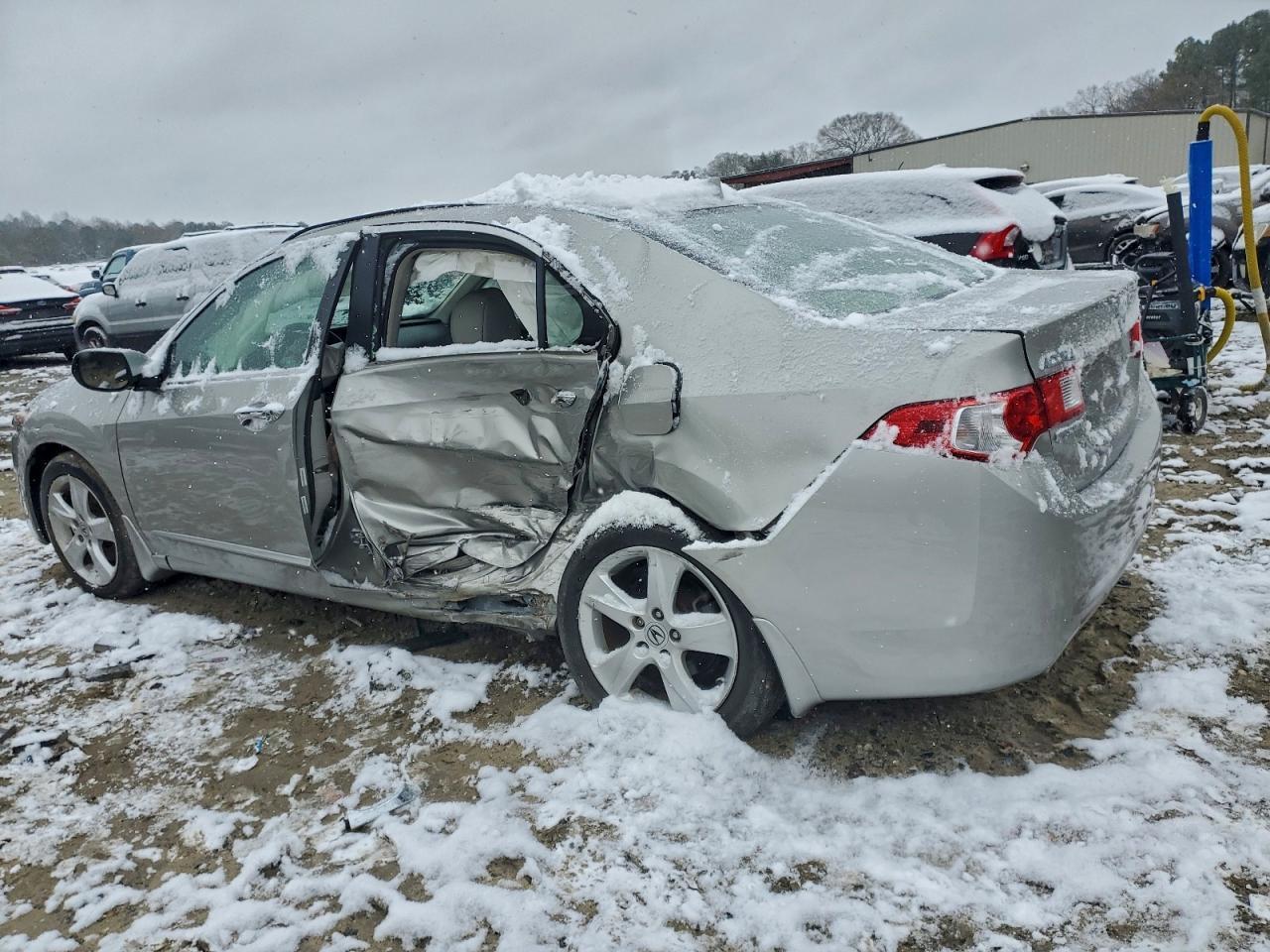 2010 Acura Tsx - Image 2