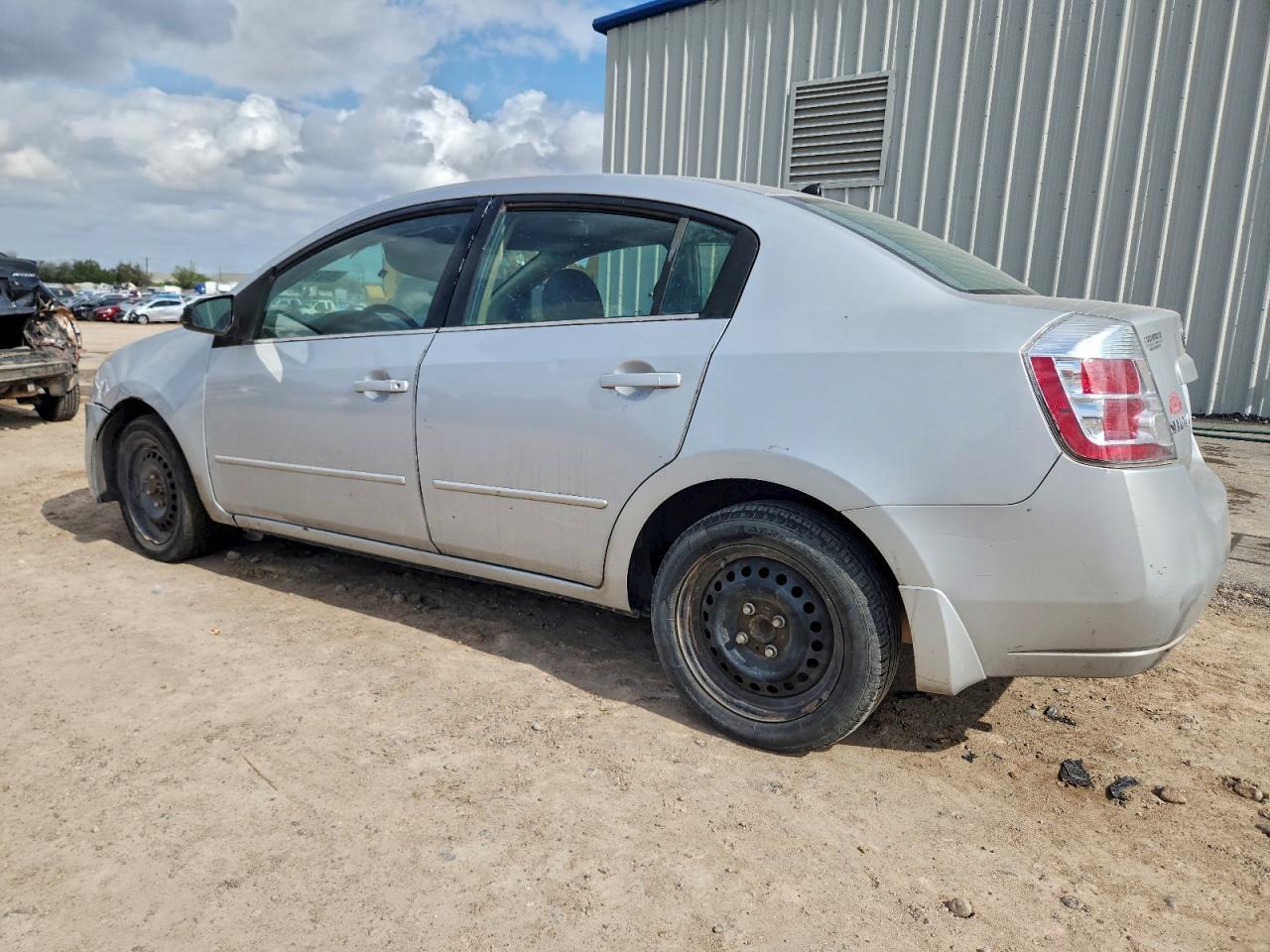 2007 Nissan Sentra 2.0 - Фото 2