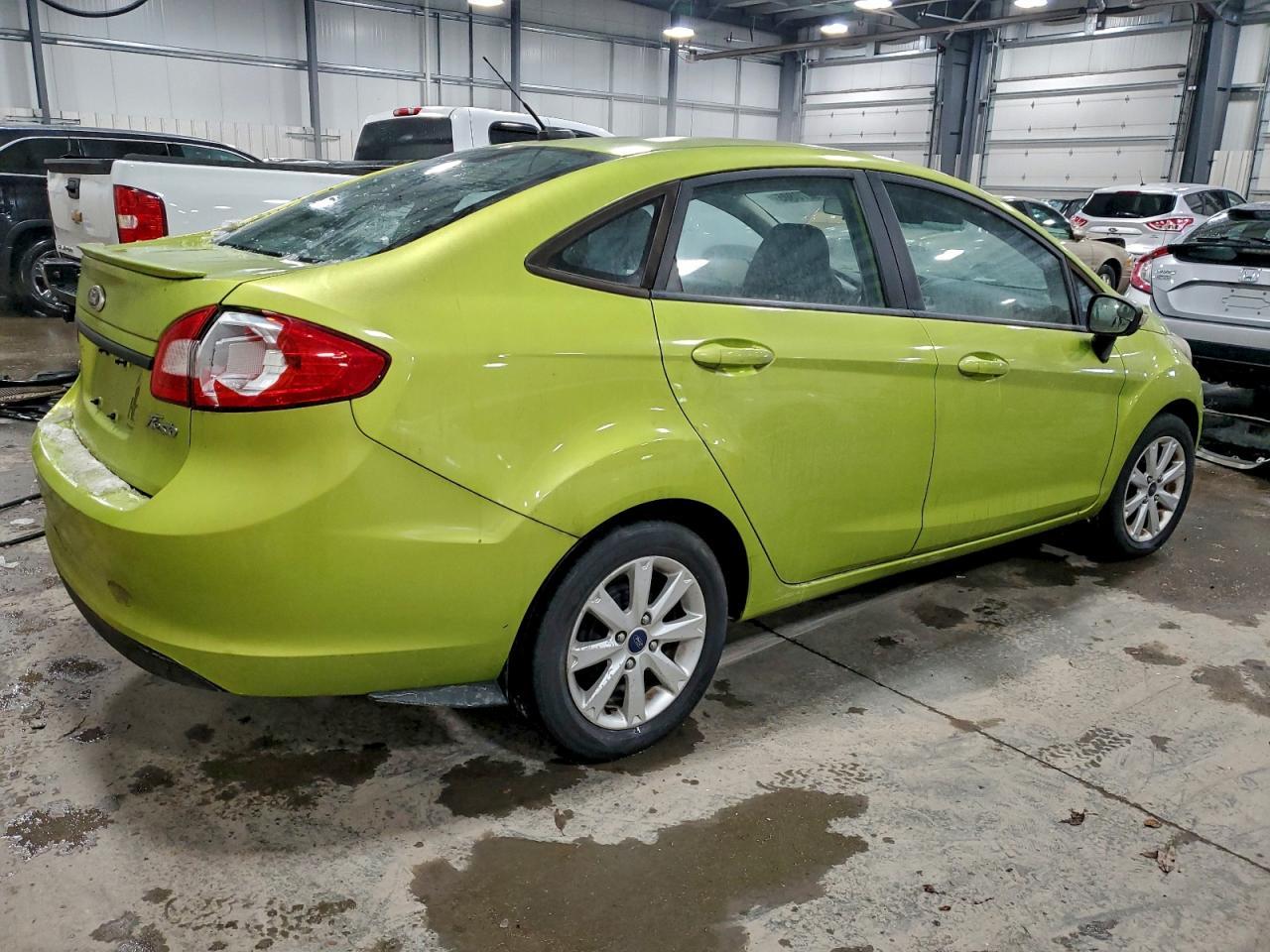 2013 Ford Fiesta Se - Image 3