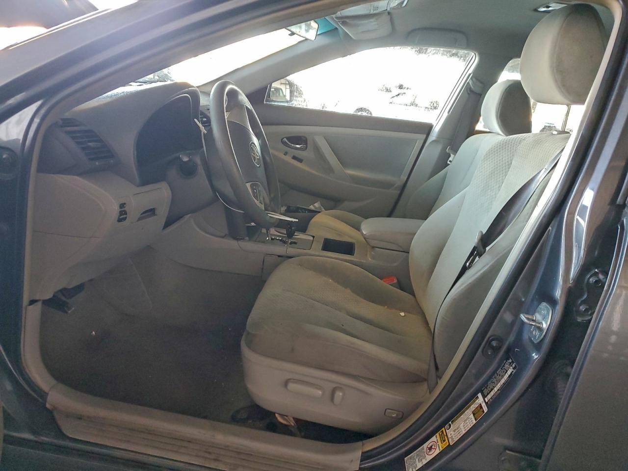 2009 Toyota Camry - Image 7