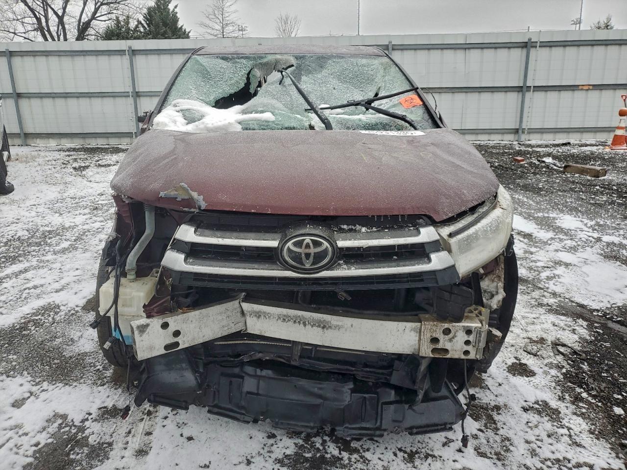 2017 Toyota Highlander Le - Фото 5