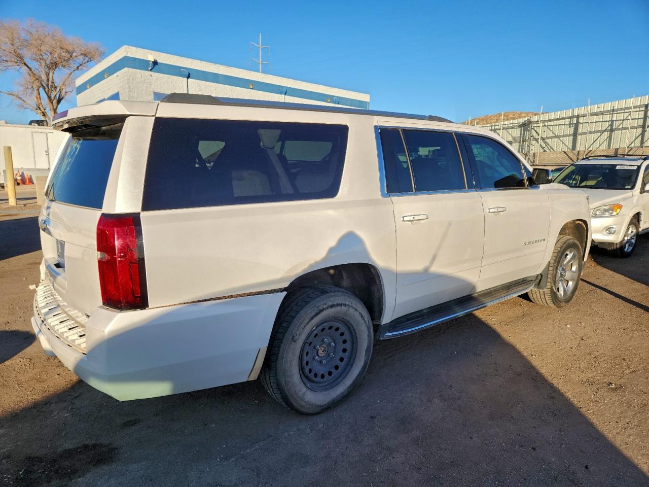 2017 Chevrolet Suburban K1500 Premier - Фото 3