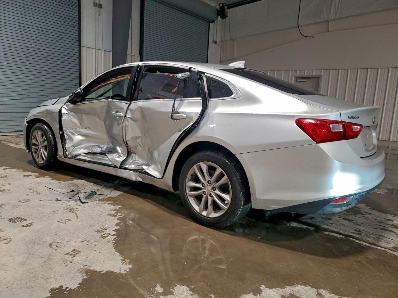 2018 Chevrolet Malibu Lt - Фото 2