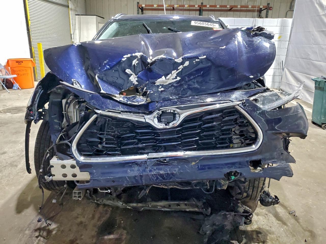 2020 Toyota Highlander Limited - Image 5