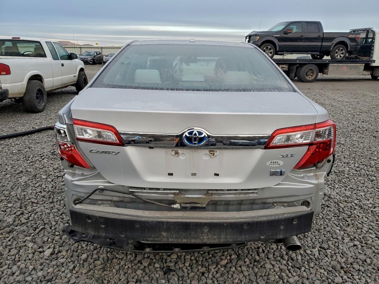2012 Toyota Camry Hybrid Xle - Image 6