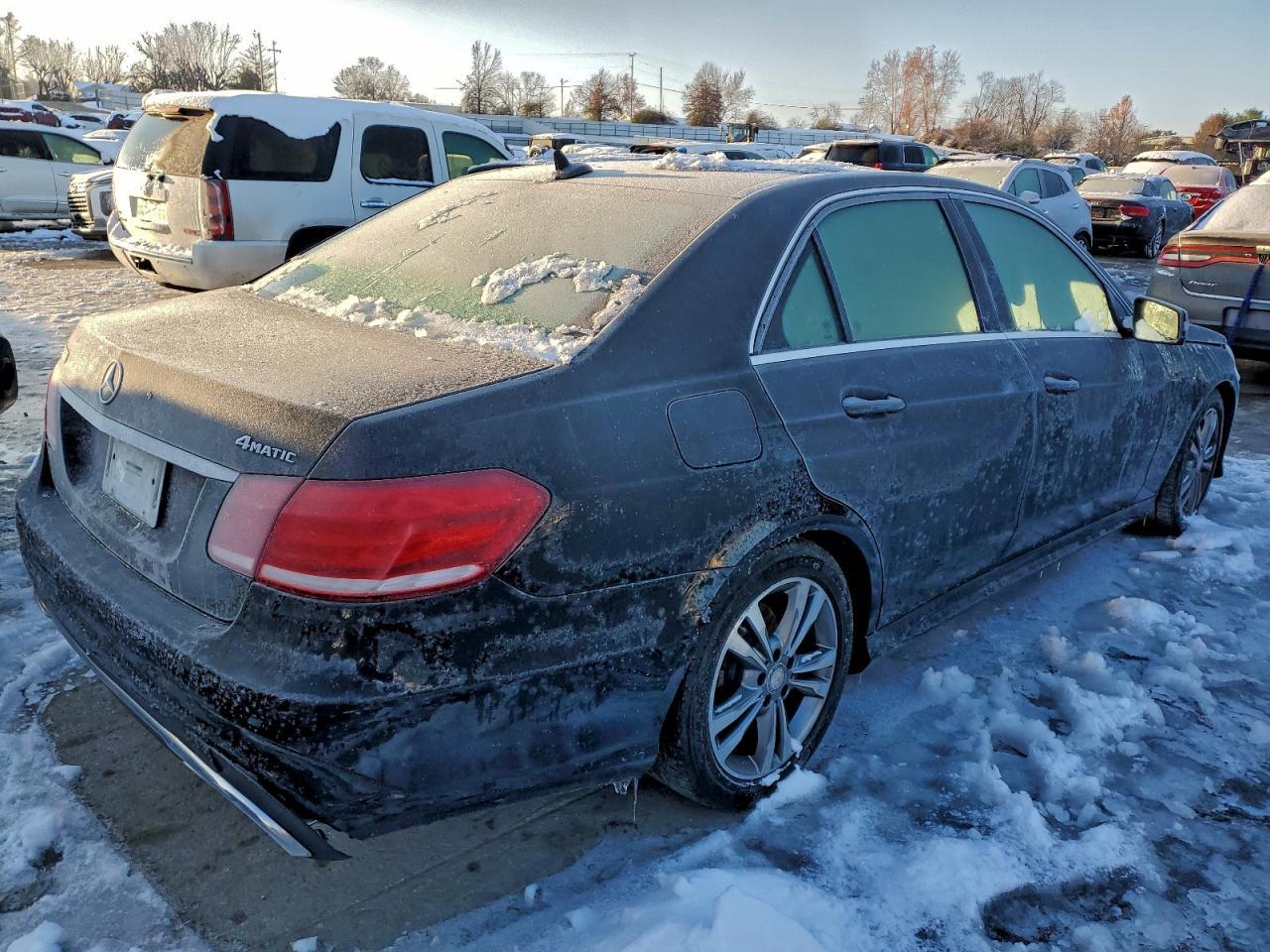 2016 Mercedes-Benz E 350 4Matic - Фото 3