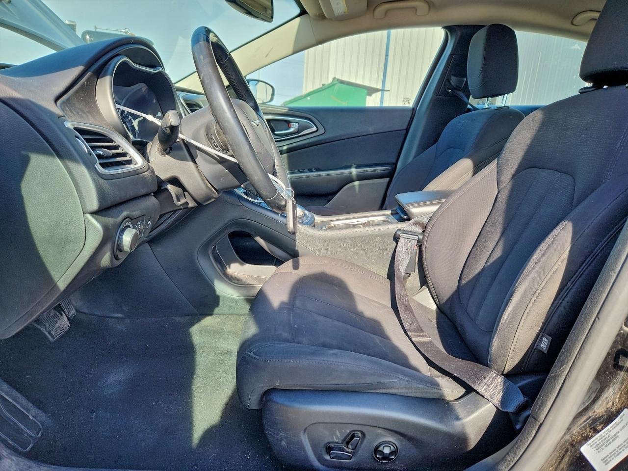 2015 Chrysler 200 - Фото 7