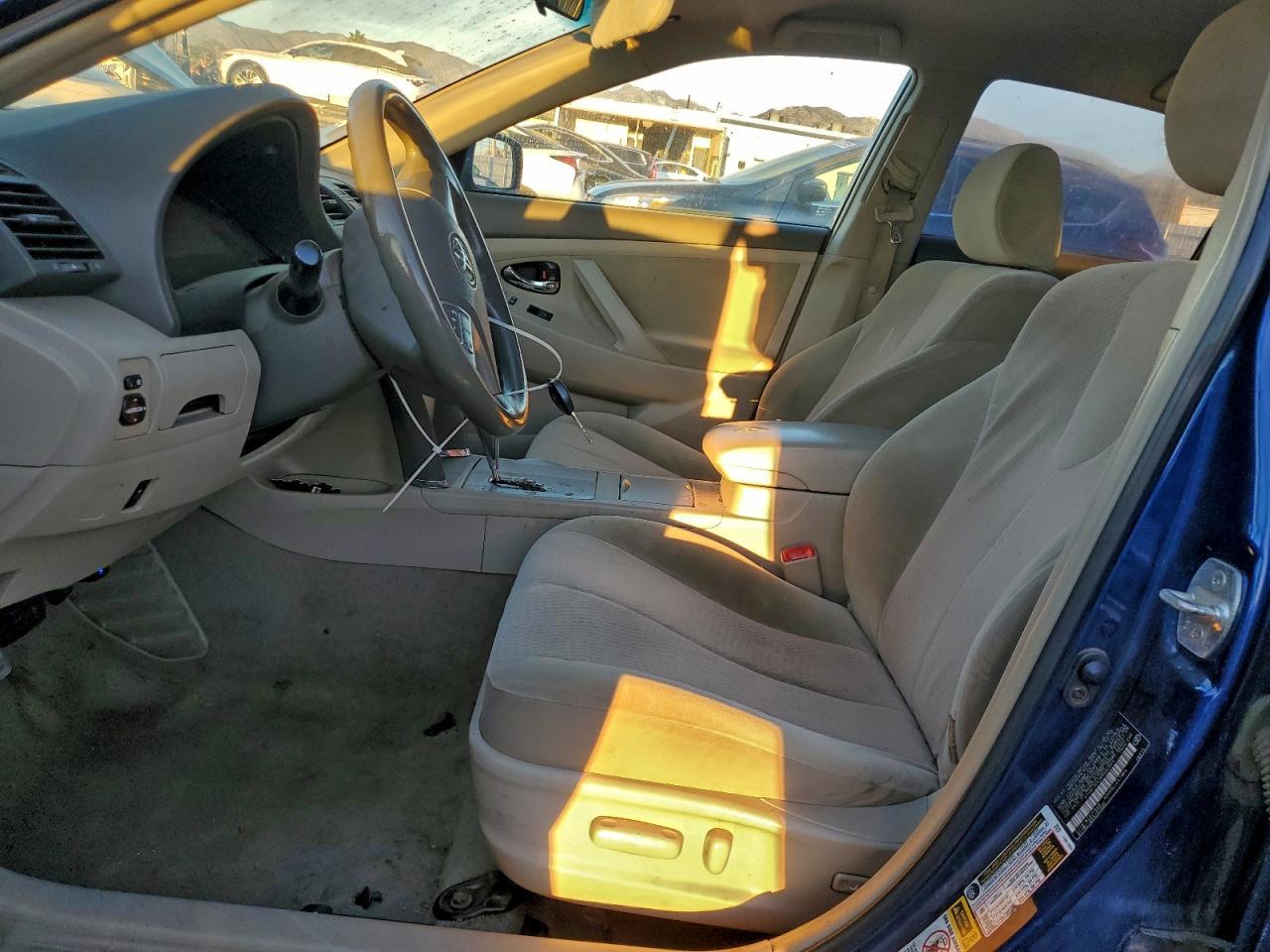 2011 Toyota Camry Base - Фото 7