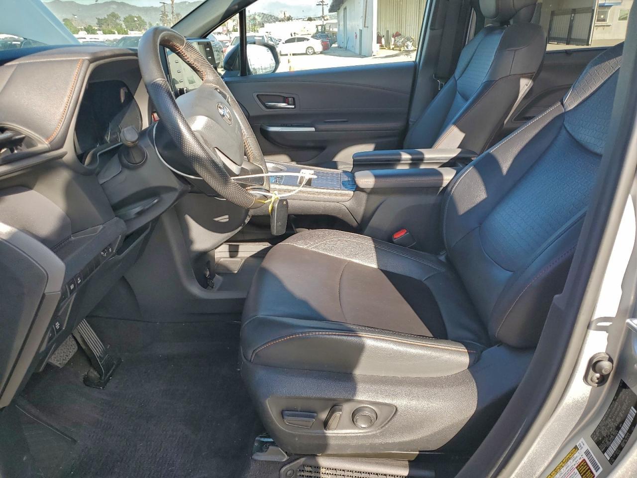 2024 Toyota Sienna Xse - Фото 7