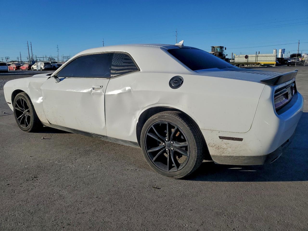 2016 Dodge Challenger Sxt - Фото 2