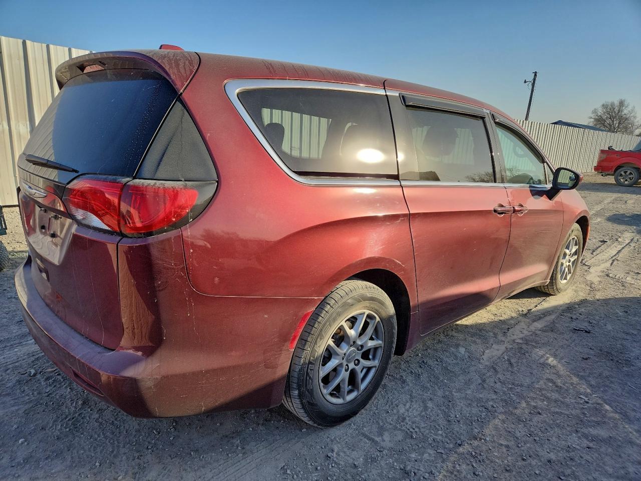 2017 Chrysler Pacifica Lx - Фото 3