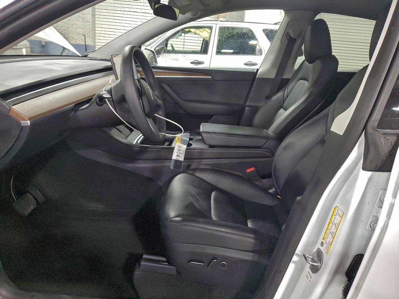 2023 Tesla Model Y - Фото 7