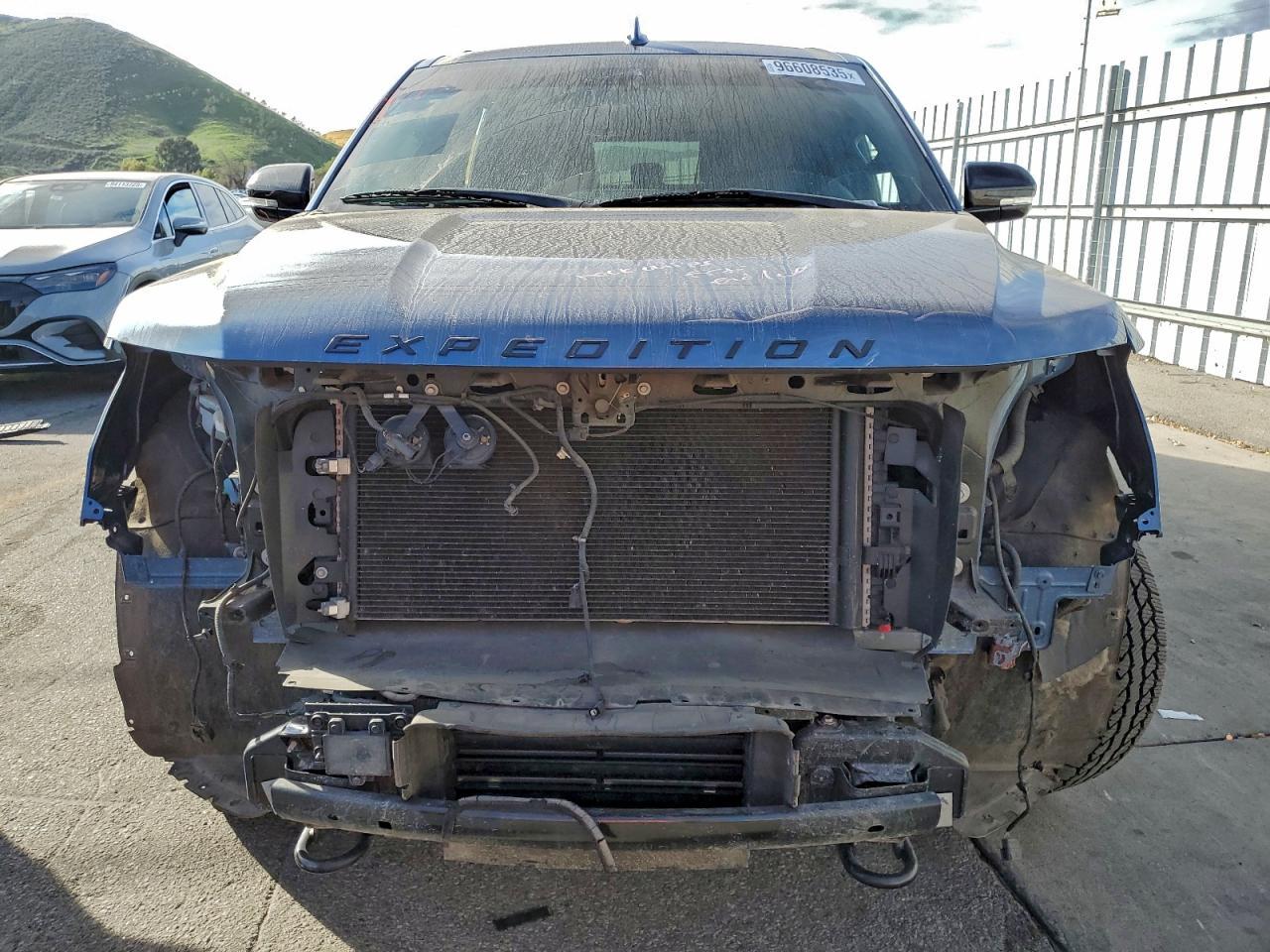 2019 Ford Expedition Max Limited - Image 5