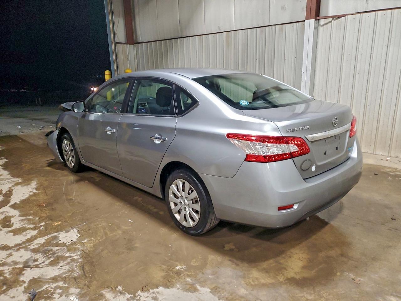 2014 Nissan Sentra S - Фото 2