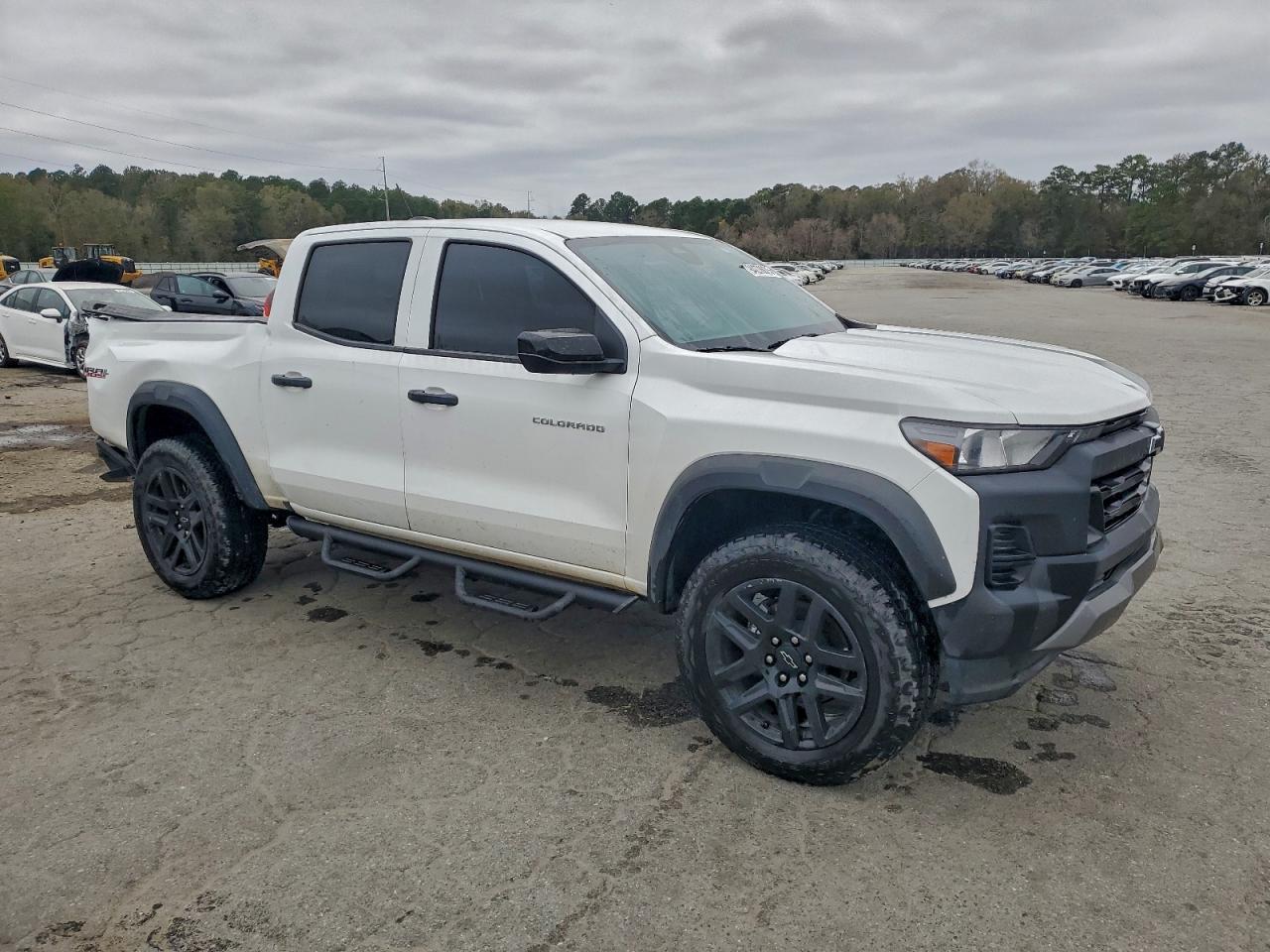 2024 Chevrolet Colorado Trail Boss - Фото 4