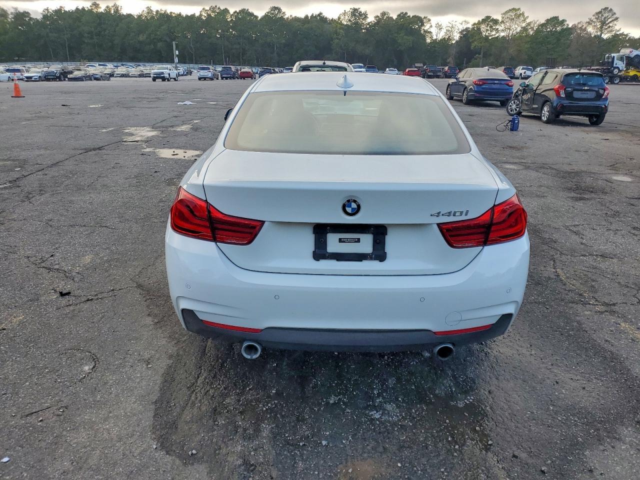 2018 BMW 440I - Фото 6
