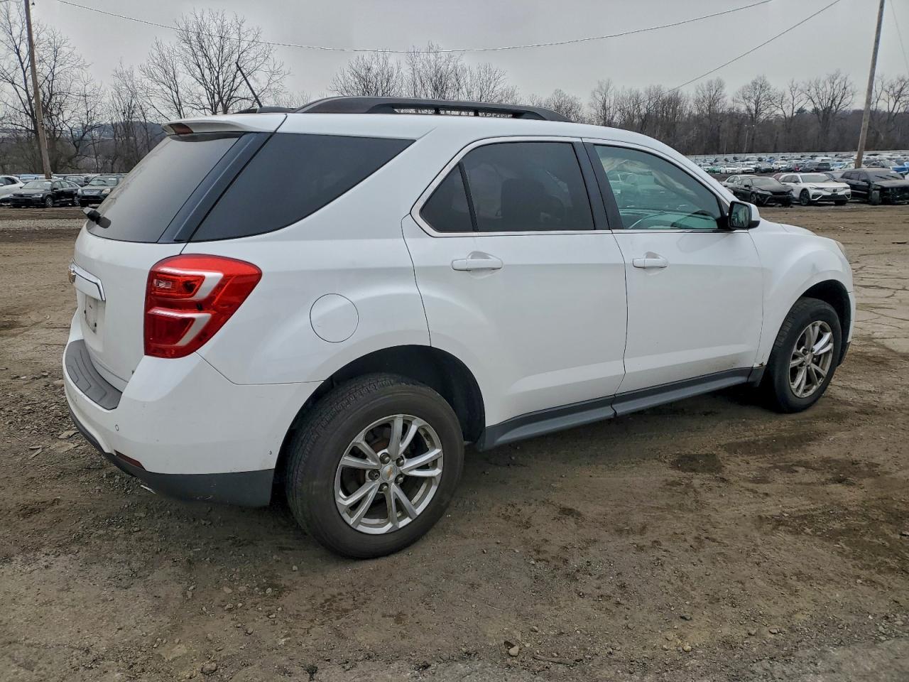 2017 Chevrolet Equinox Lt - Image 3