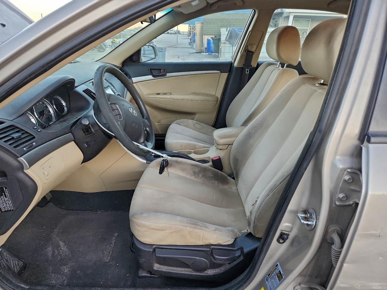 2010 Hyundai Sonata Gls - Image 7