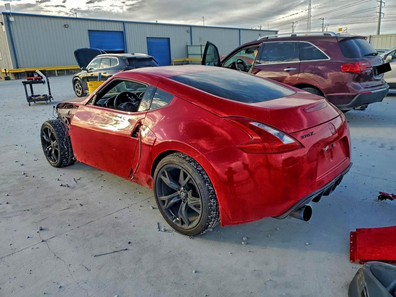 2014 Nissan 370Z Base - Фото 2