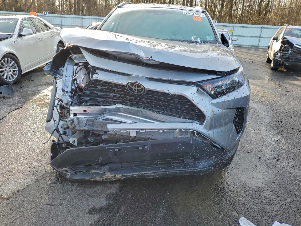 2021 Toyota Rav4 Le - Фото 5