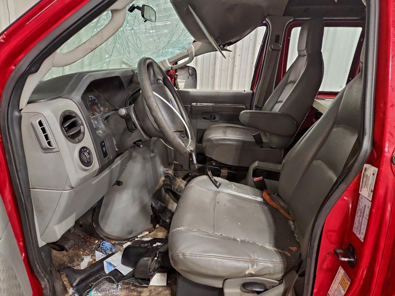 2010 Ford Econoline E350 Super Duty Van - Image 7
