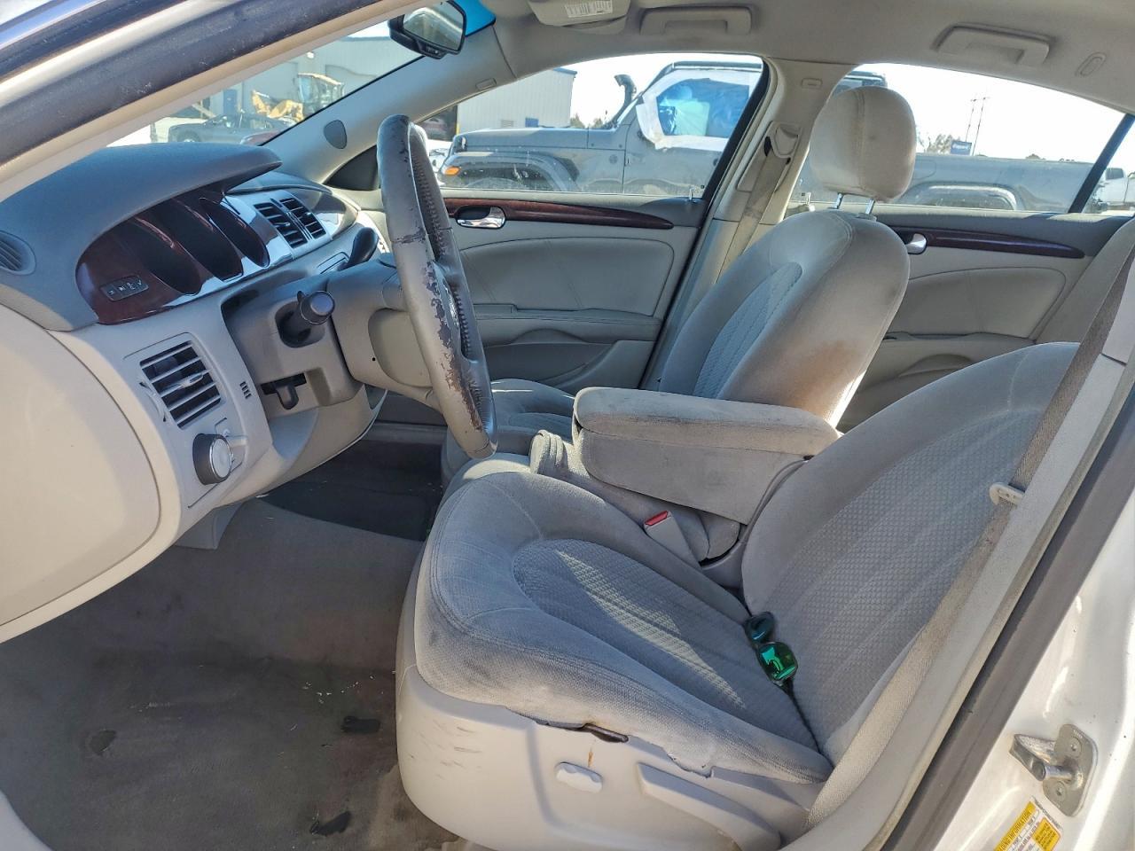 2008 Buick Lucerne Cx - Image 7