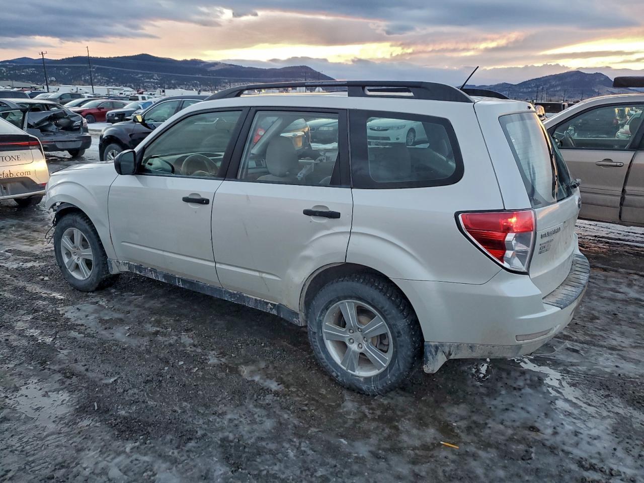 2013 Subaru Forester 2.5X - Image 2