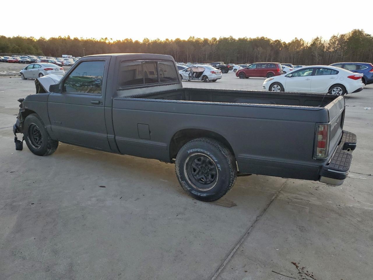 1989 Chevrolet S Truck S10 - Фото 2