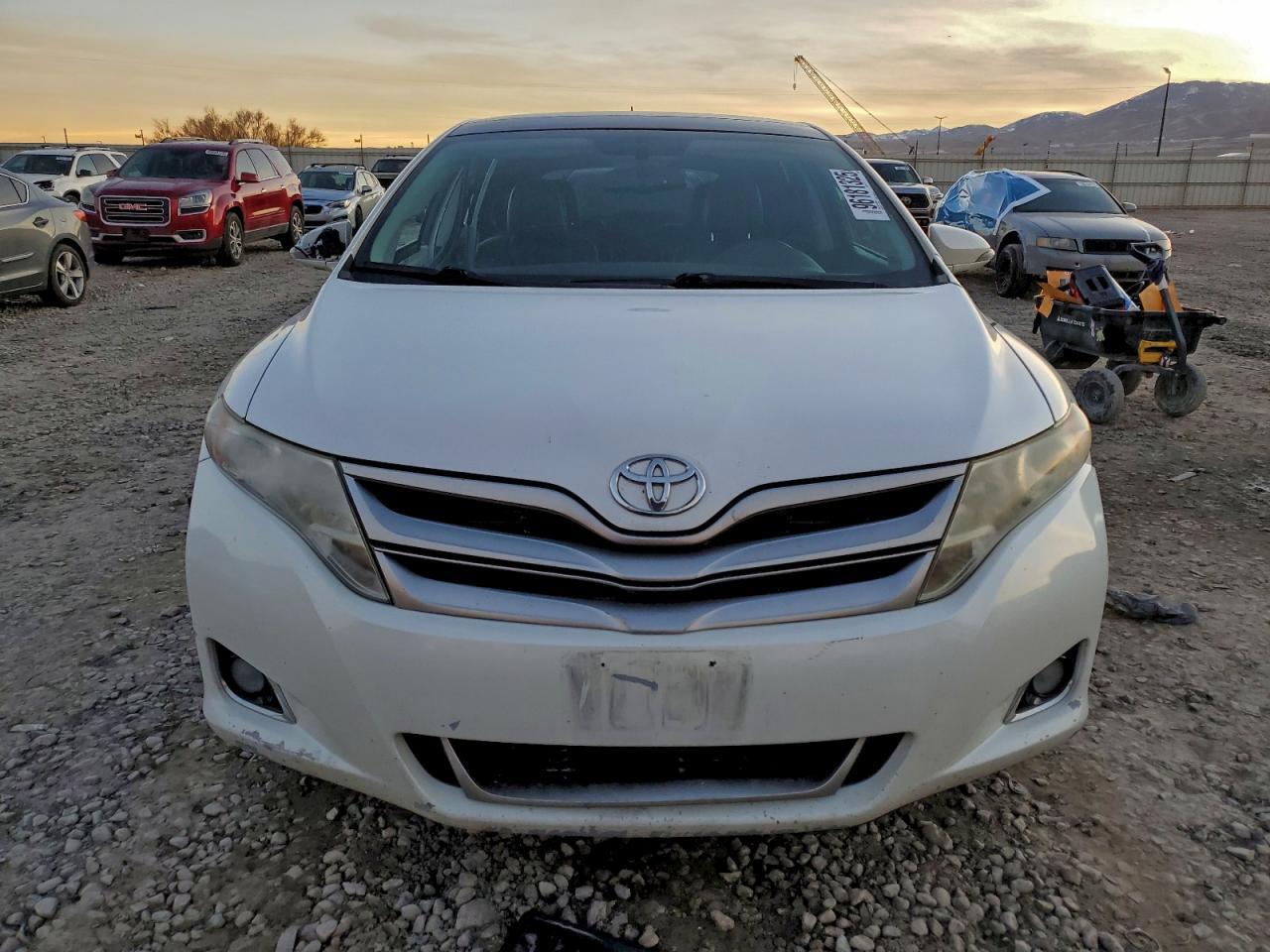 2014 Toyota Venza Xle - Image 5