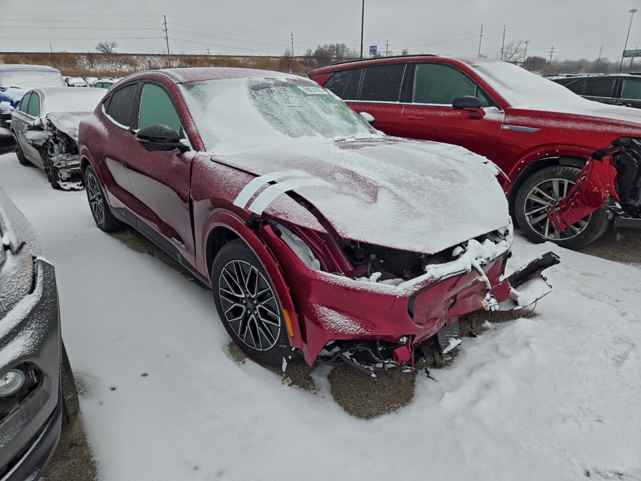 2025 Ford Mustang Mach-E Premium - Фото 4