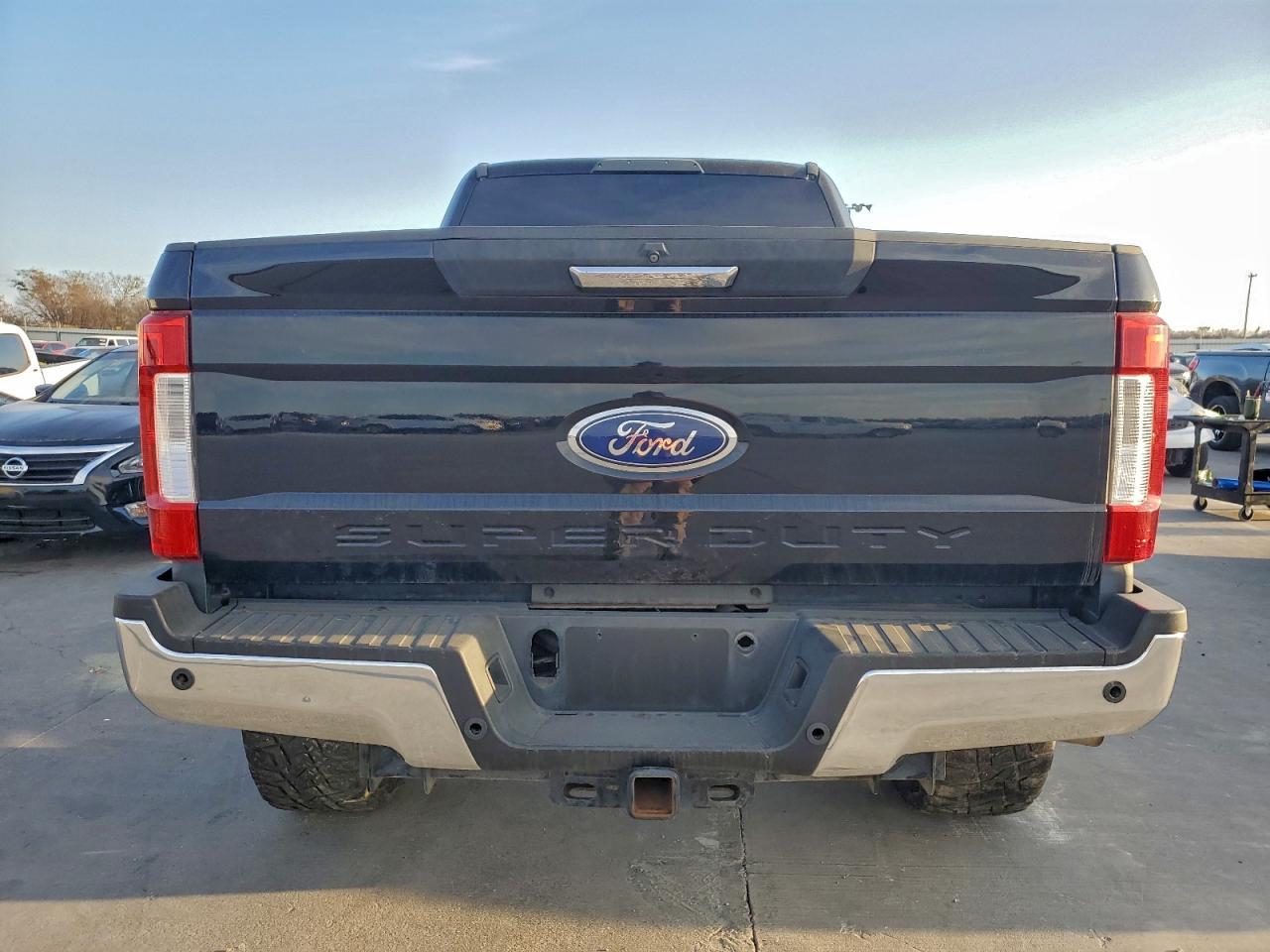 2018 Ford F250 Super Duty - Фото 6